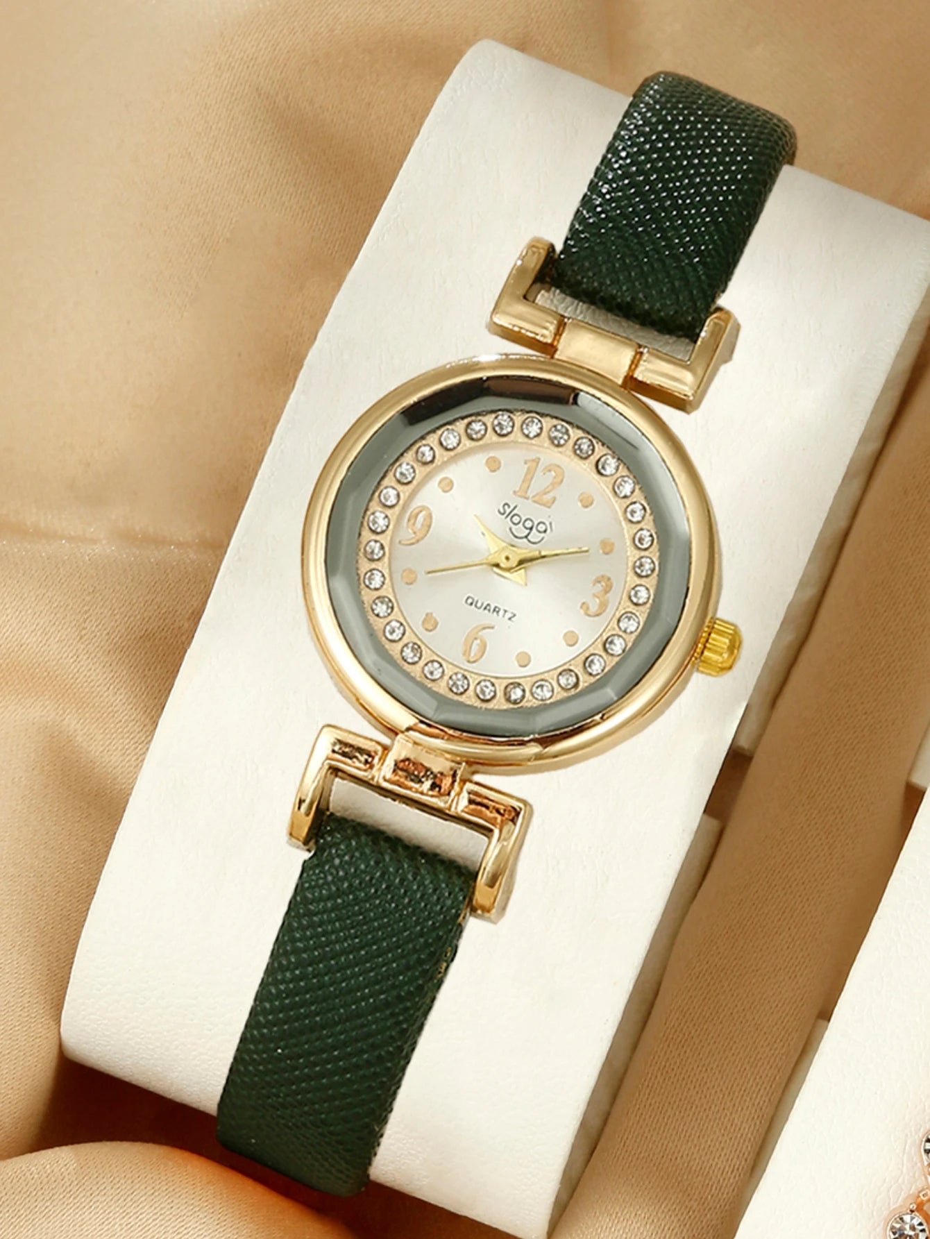 Ensemble Montre, Collier, Boucles d'oreilles QWARTZ