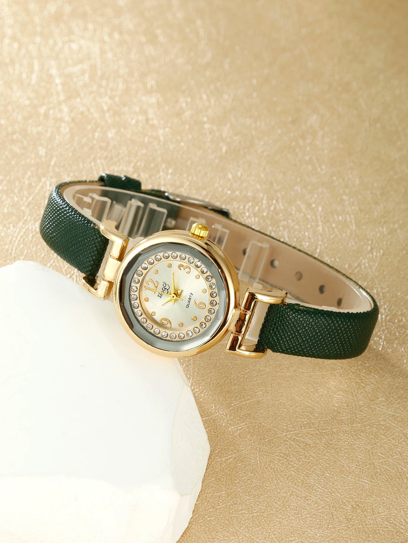 Ensemble Montre, Collier, Boucles d'oreilles QWARTZ